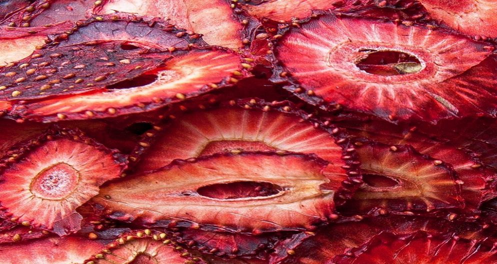 Çiyələk təbii çips